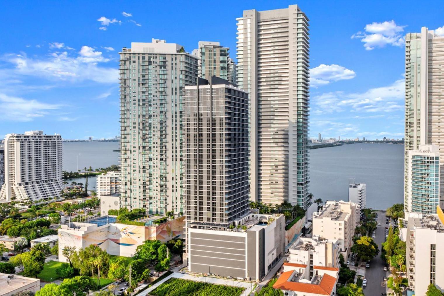 Apartamento Blueground Edgewater Pool Fitness Center Ac Mia-112 Miami
